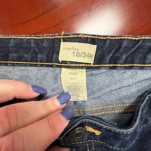 GAP 1969 Curvy Flare Jeans sz 18/ 34 R EUC - Picture 2 of 5